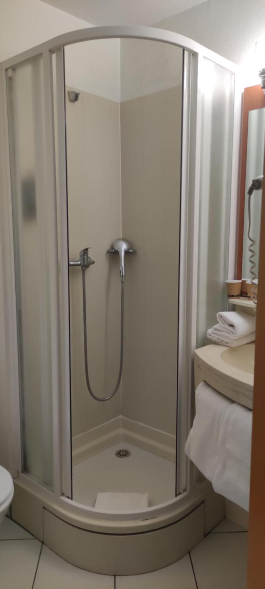 Welcomotel Beauvais Aeroport Zewnętrze zdjęcie